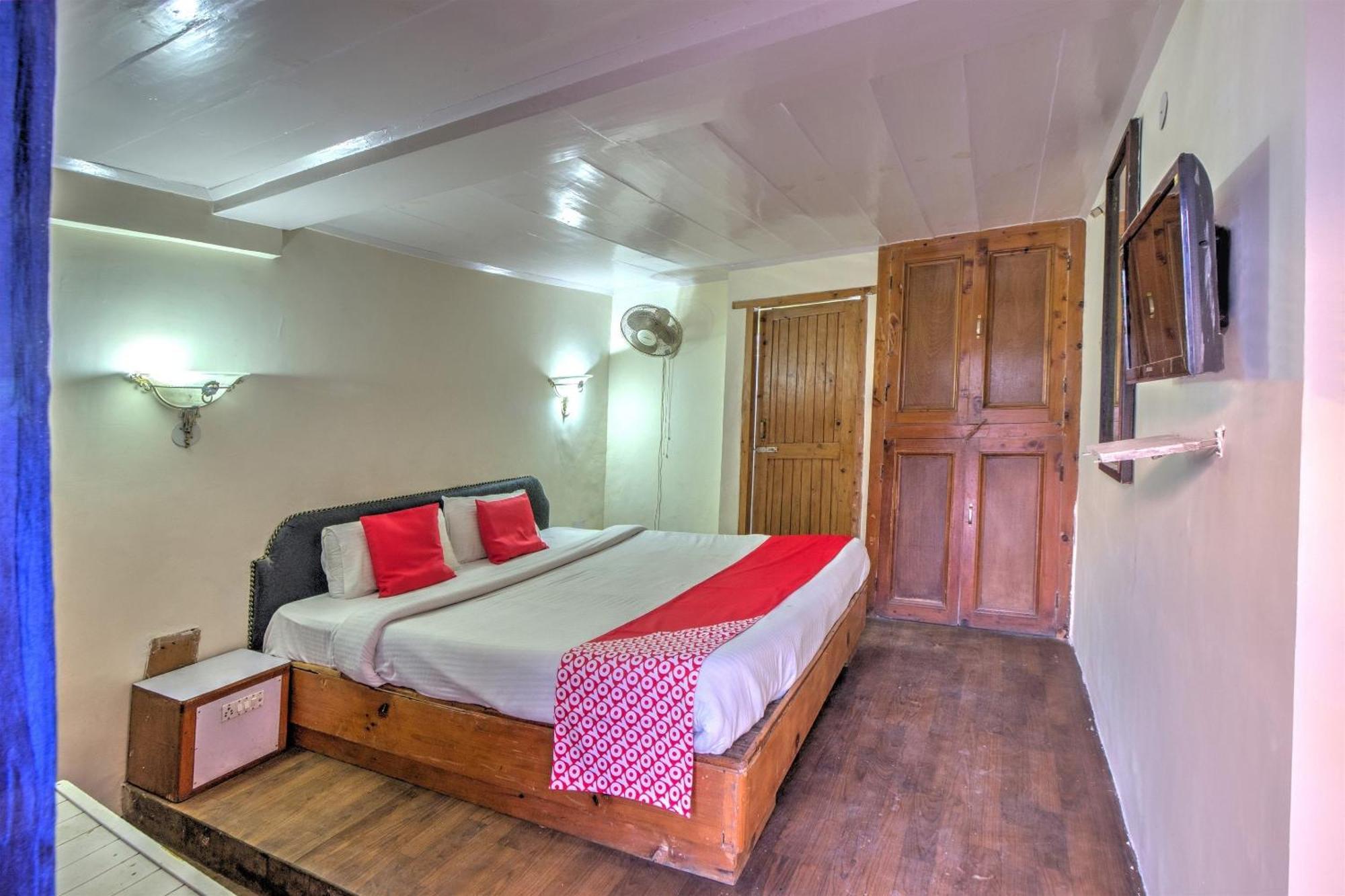 Hotel Capital O Shishamaati Kulu Exteriér fotografie